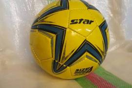 تولیدی انواع توپ فوتبال والیبال , تومان 180,000